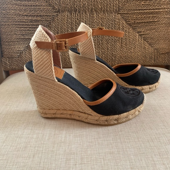 Tory Burch black espadrilles - Picture 2 of 5